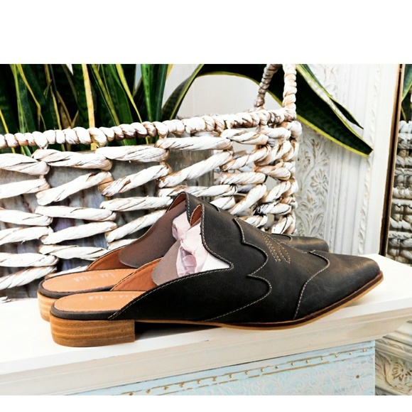 NIB- Sz 7's LEFT- LTHR STITCH "KENDRICK" SLIP ONS - Picture 7 of 8